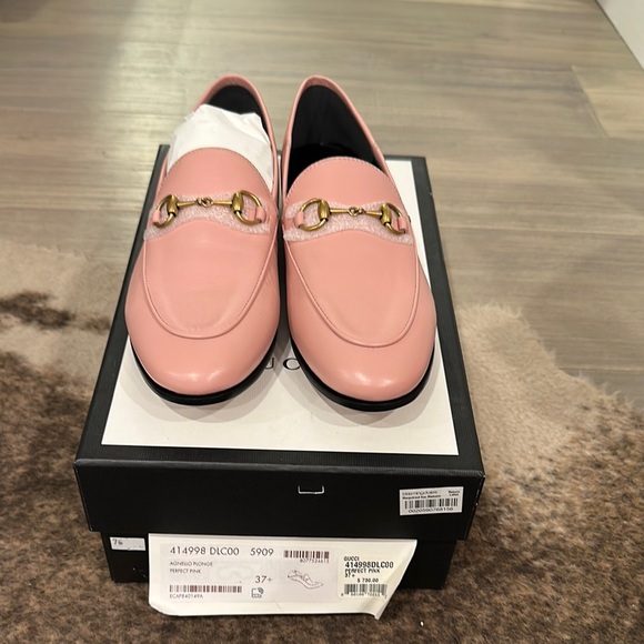 Brand new authentic loafers in perfect pink - Picture 1 of 4